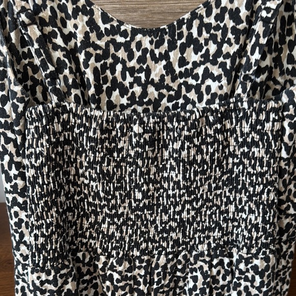 Old Navy Black and White Midi Dress - Picture 4 of 6